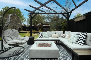 The Longsands Home- Coastal Retreat with Hot Tub